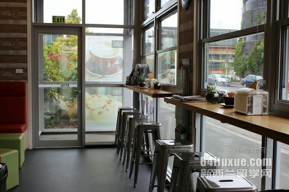 �������Ϸ�����ѧԺ