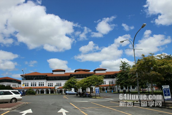 新西兰奥克兰大学