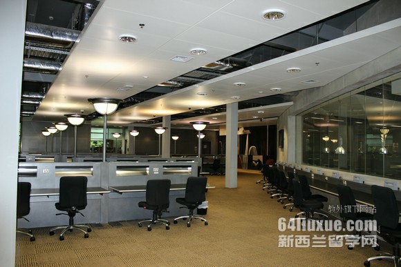 新西兰奥克兰大学