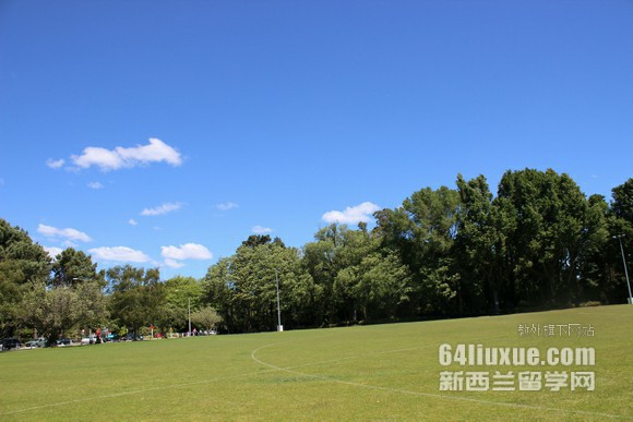 新西兰奥克兰大学