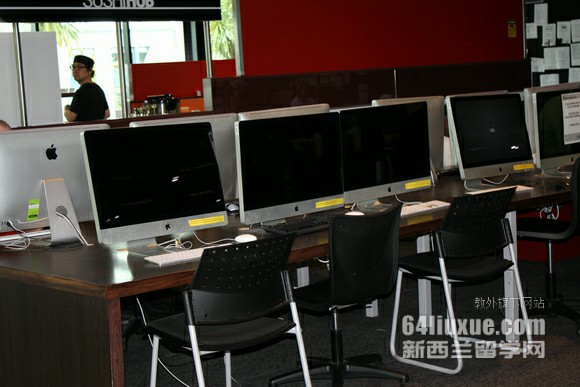 新西兰奥克兰大学商学院读会计硕士好吗