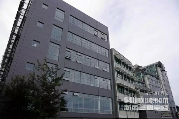 新西兰留学中介费