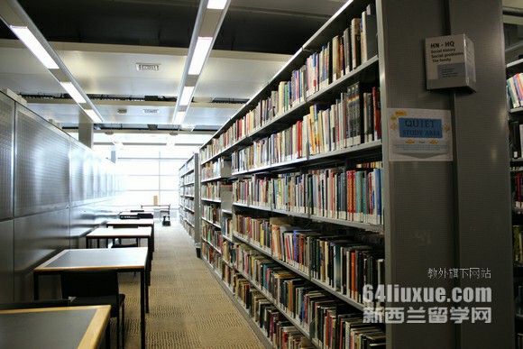新西兰大学本科读几年