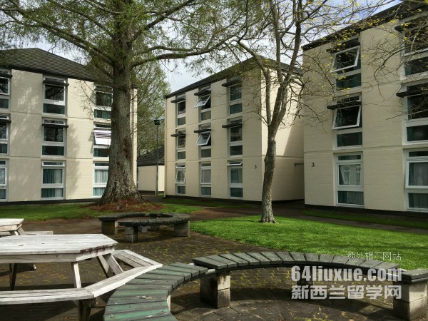 新西兰大学什么时间开学
