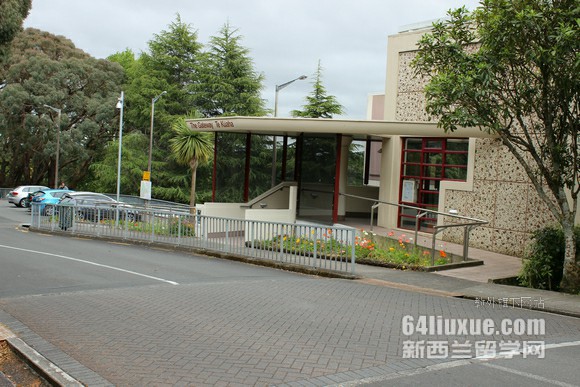新西兰预科和语言学费一样吗