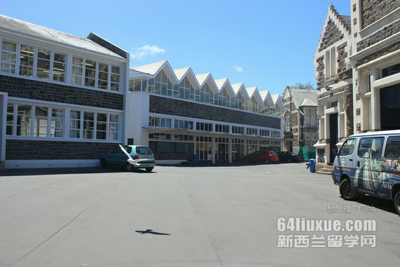 去新西兰读一年GD课程多少钱
