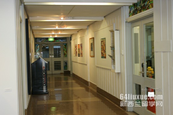 新西兰UCOL理工学院怎么样