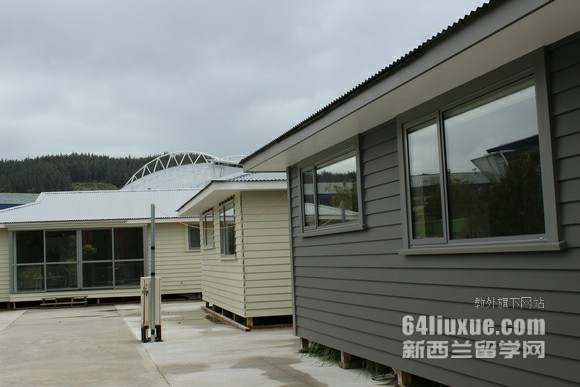 申请新西兰大学学费要多少