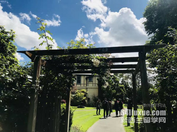 留学新西兰读旅游酒店管理