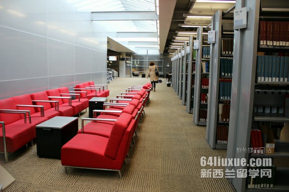 新西兰公立大学预科开学时间