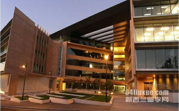 新西兰梅西大学要读几年