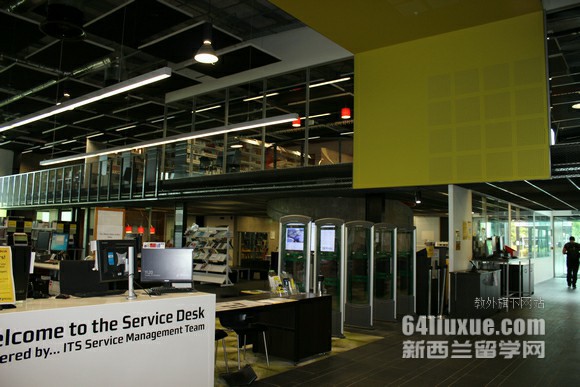 新西兰大学一年有几个学期