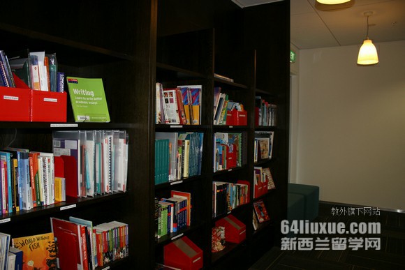 新西兰金融专业哪所大学好