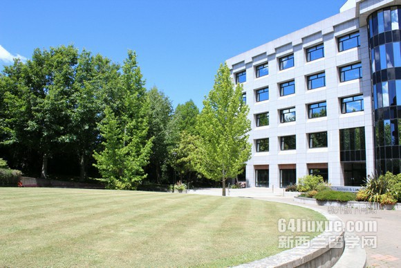 新西兰梅西大学硕士花费高吗