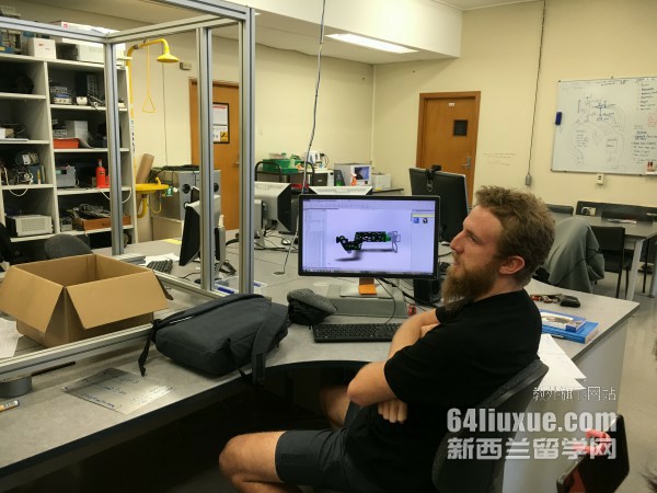 在惠灵顿维多利亚大学读语言费用