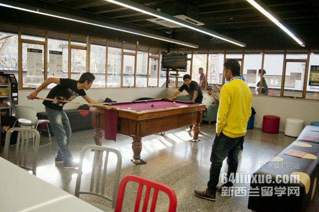 奥克兰大学都有哪些系