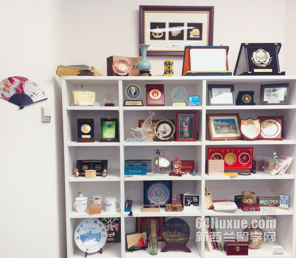 ����������ѧԺ�ǹ�������˽��