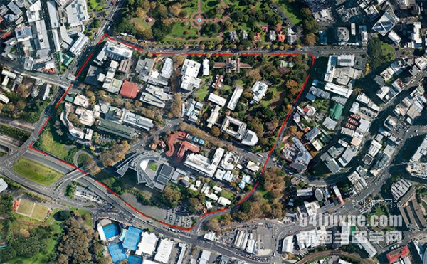 ���ز��״�ѧ��е�о���