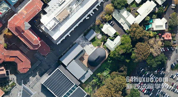 维多利亚大学租房