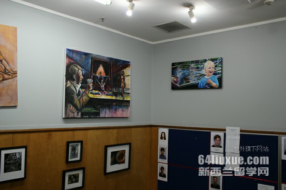 �������Ϸ�����ѧԺ������ҵרҵ