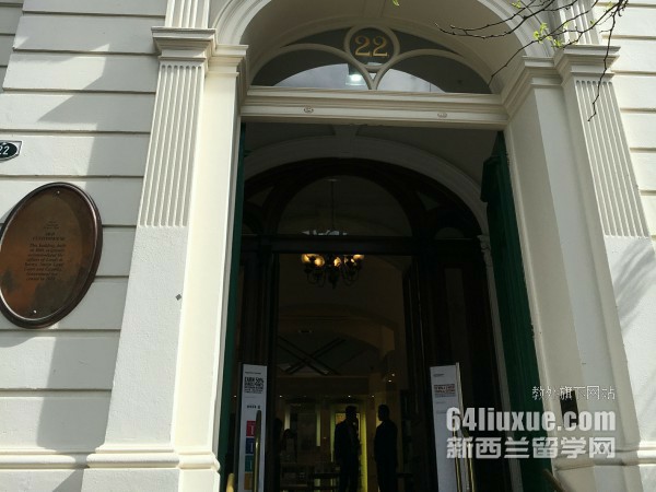 新西兰怀卡托大学平面设计研究生