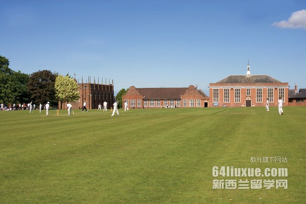 新西兰留学费用多少人民币
