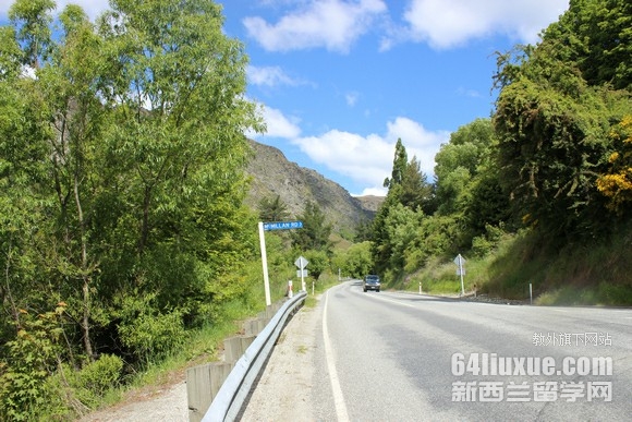 新西兰读大学生活费学费多少