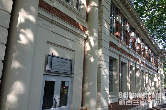 奥克兰大学读研一年费用