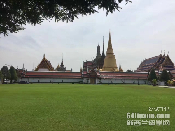 泰国私立大学研究生学费
