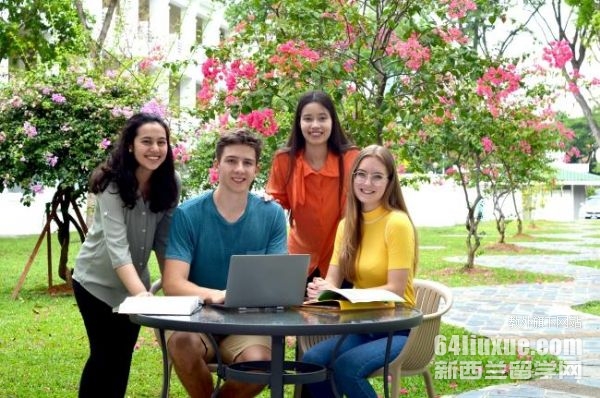 新加坡护理读研学费多少