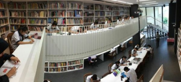 如何报读新加坡高中
