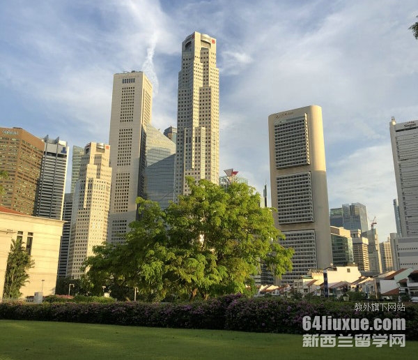 新加坡英华国际学校高中学费