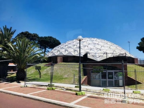匈牙利布达佩斯大学学费