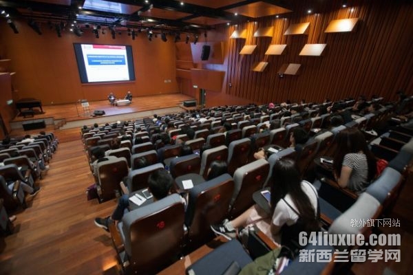 马来西亚思特雅大学学费研究生