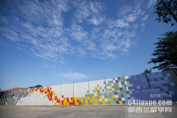 马来西亚思特雅大学入学时间