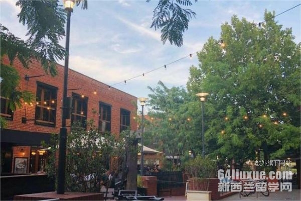英国大学几年制本科