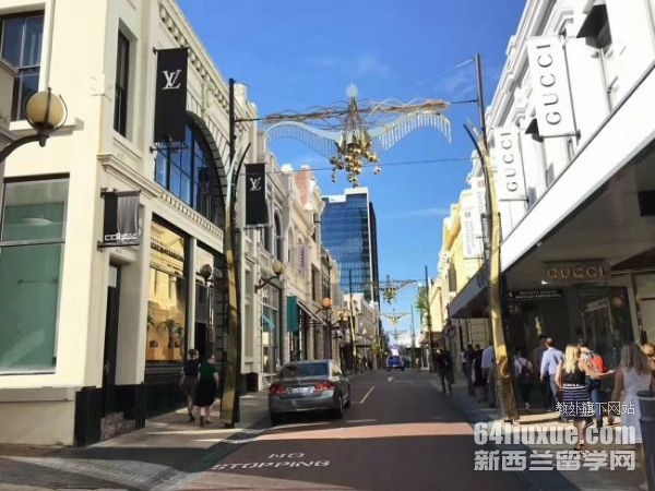 华威大学雅思成绩要求