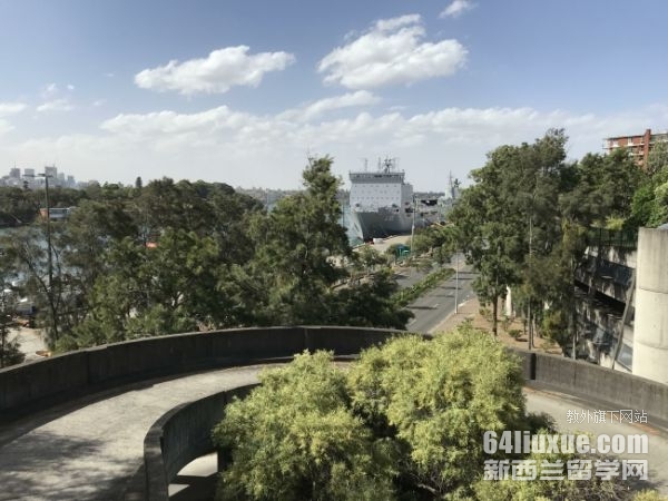 麦吉尔大学本科生学费多少