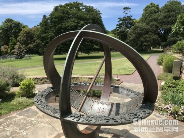 多伦多大学本科申请本校条件