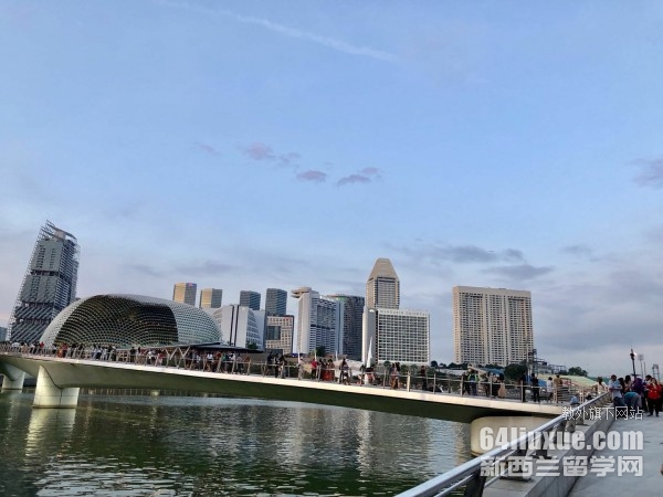 新加坡高中学制