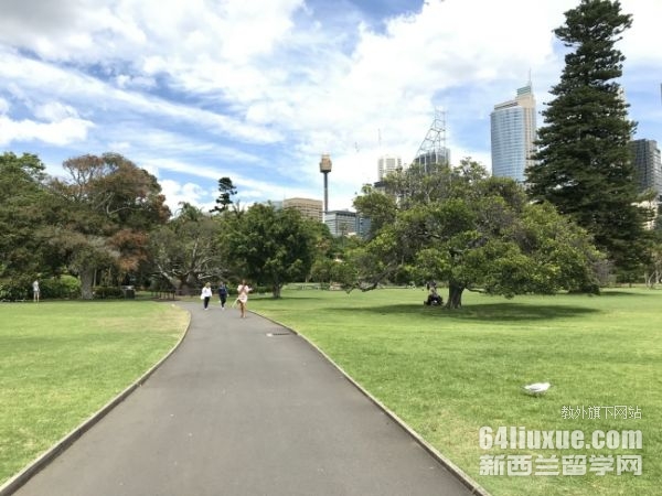 �Ĵ�������ѧ����˶ʿ