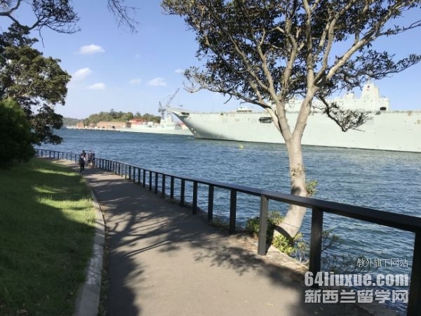 �Ĵ����Ǳ�����ѧ����Ҫ����ʲô