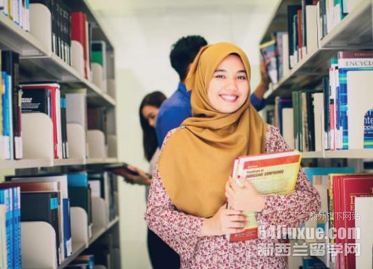 马来西亚国立大学研究生学费