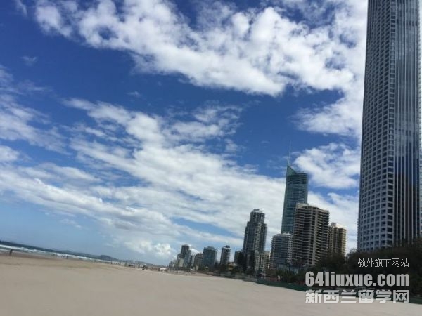 ������ѧһ�����Ǯ�����