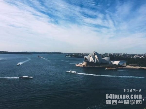 �Ĵ�����˶ʿ��ѧѧУ