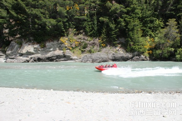 ȥ��������ѧһ��Ҫ����Ǯ