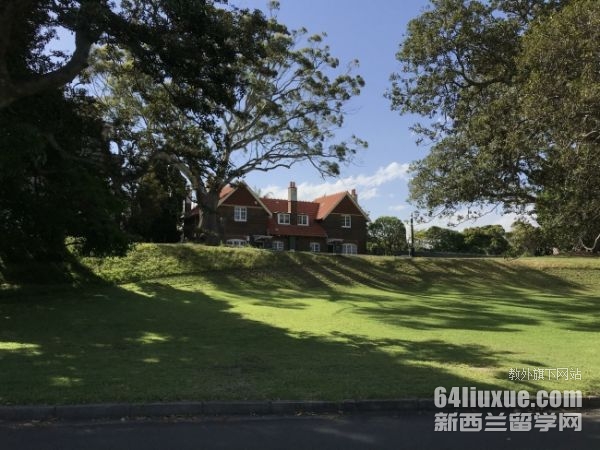 �Ĵ�������ѧѧ��ʱ��