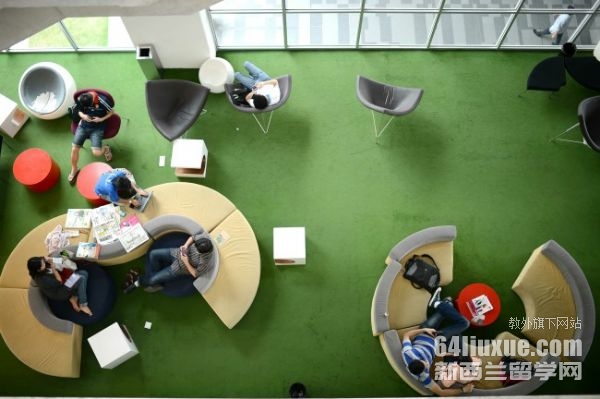 马来西亚滨江传媒大学