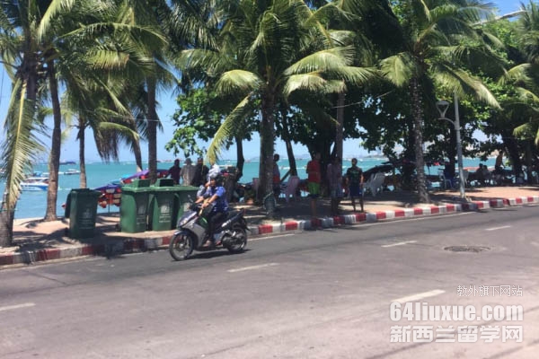 易三仓大学留学条件